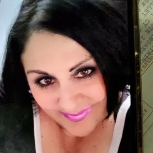 Meet your Posher, Janine